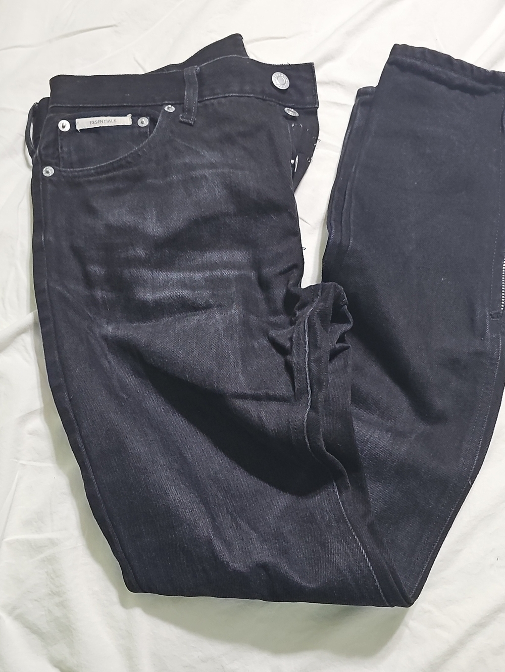 ESSENTIALS Men's Slim Straight Black Jeans